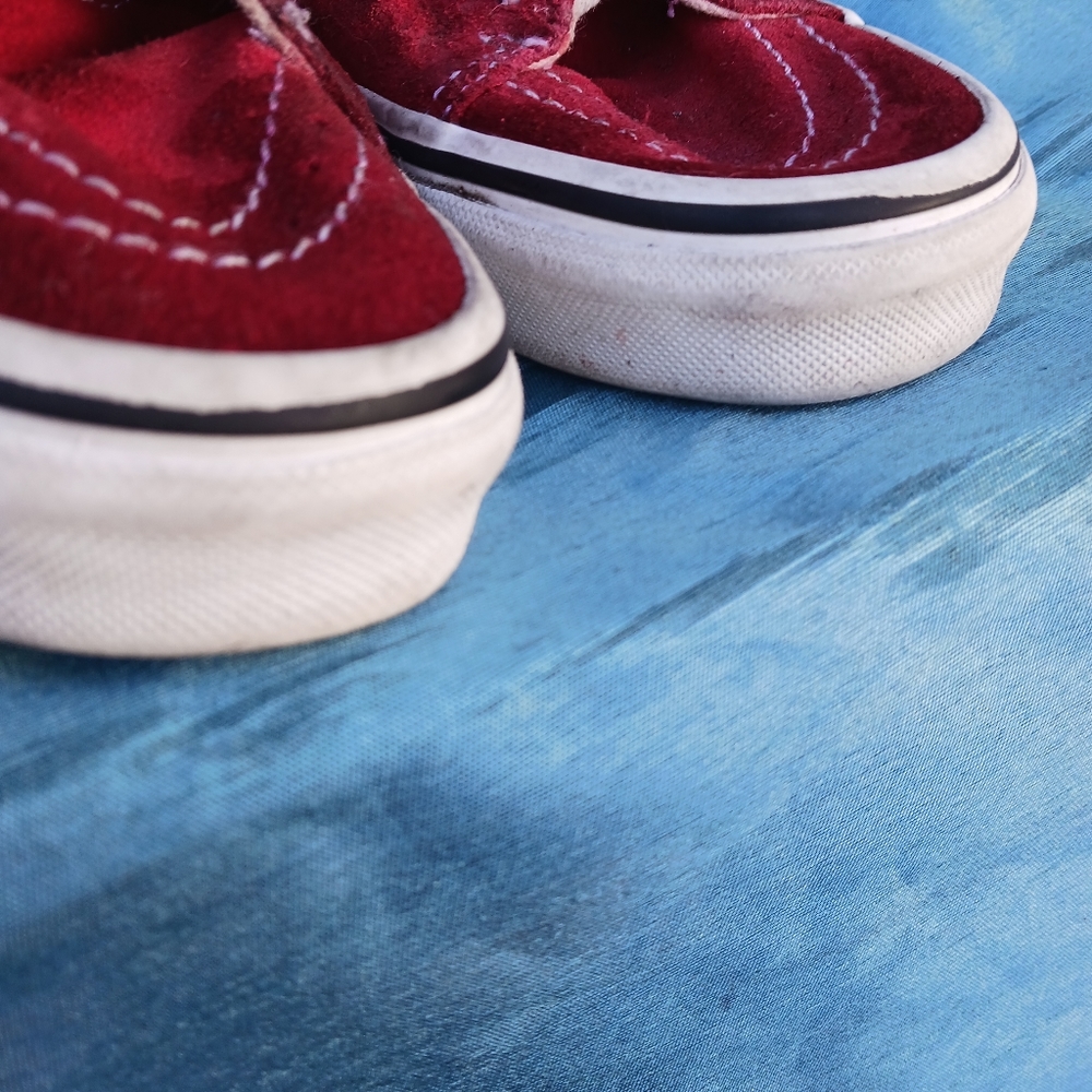 Vans - Picture 4 of 5